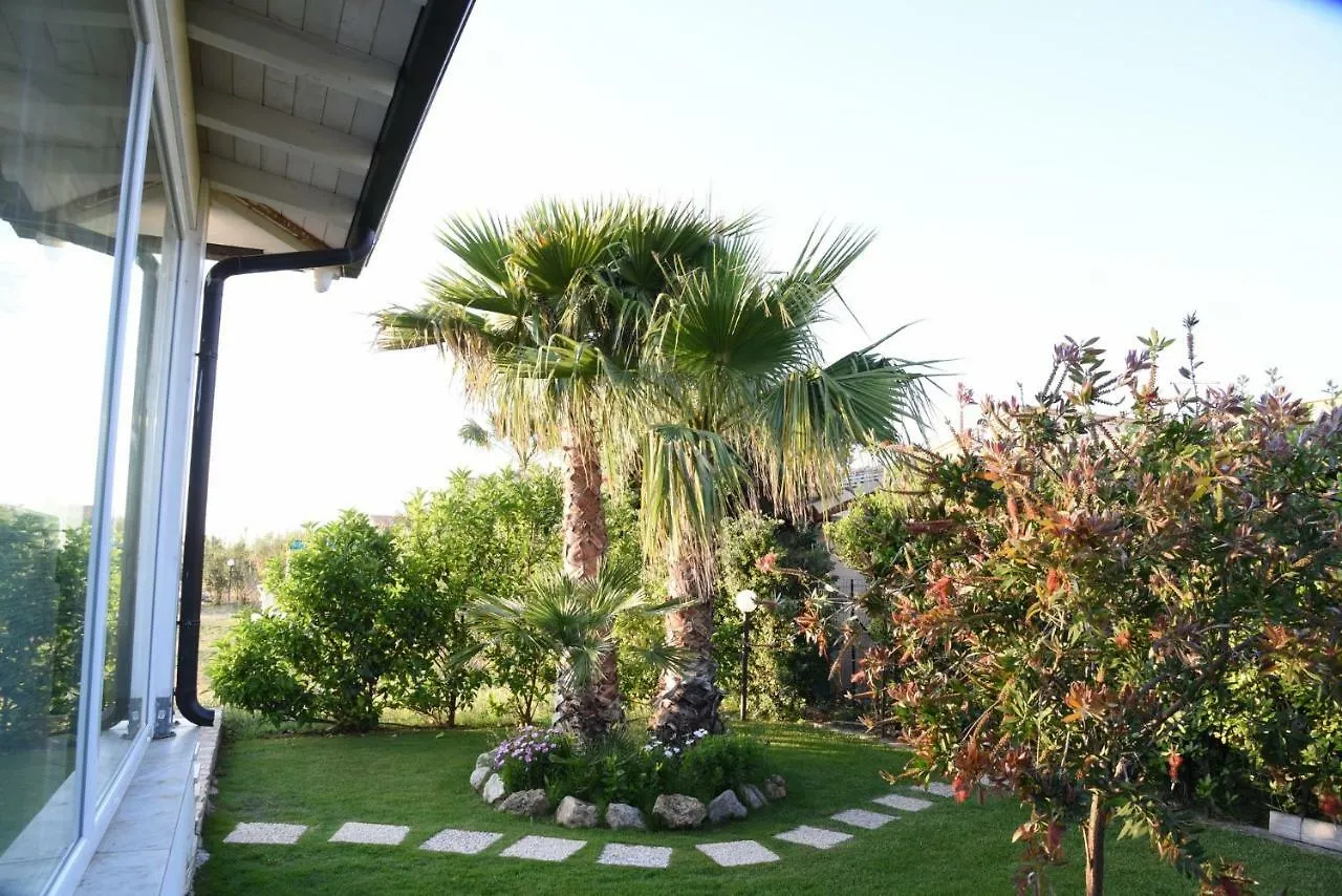 Villa Letizia Campofelice Di Roccella 0*,  Italien